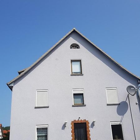 80Qm Monteuroase In Melsungen - Schwarzenberg Mwst Ausweisbar Apartment ภายนอก รูปภาพ