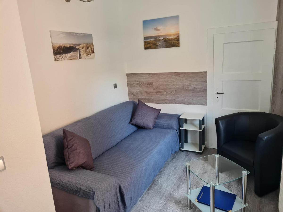 80Qm Monteuroase In Melsungen - Schwarzenberg Mwst Ausweisbar Apartment ภายนอก รูปภาพ