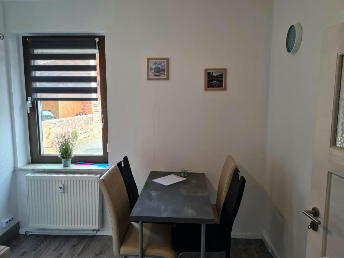 80Qm Monteuroase In Melsungen - Schwarzenberg Mwst Ausweisbar Apartment ภายนอก รูปภาพ